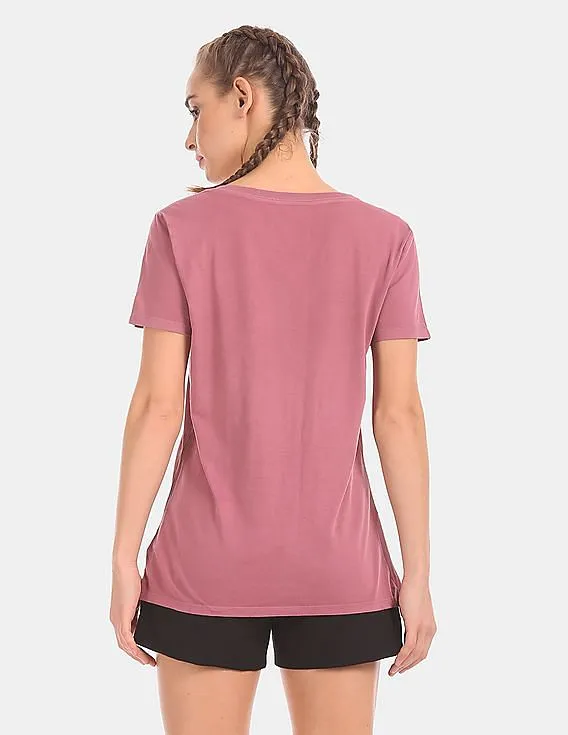 GAP Women Pink Short Sleeve V-Neck T-Shirt In Vintage Wash