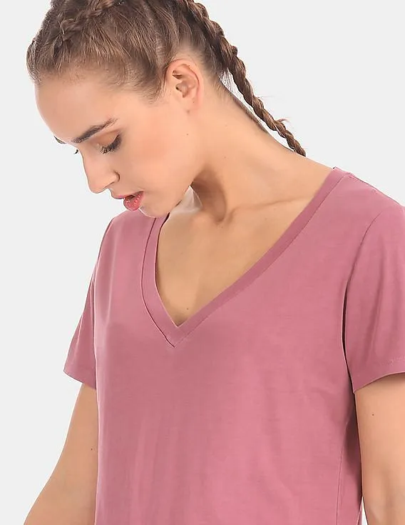 GAP Women Pink Short Sleeve V-Neck T-Shirt In Vintage Wash