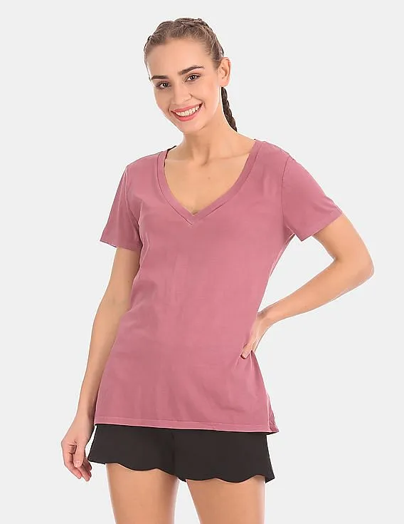 GAP Women Pink Short Sleeve V-Neck T-Shirt In Vintage Wash