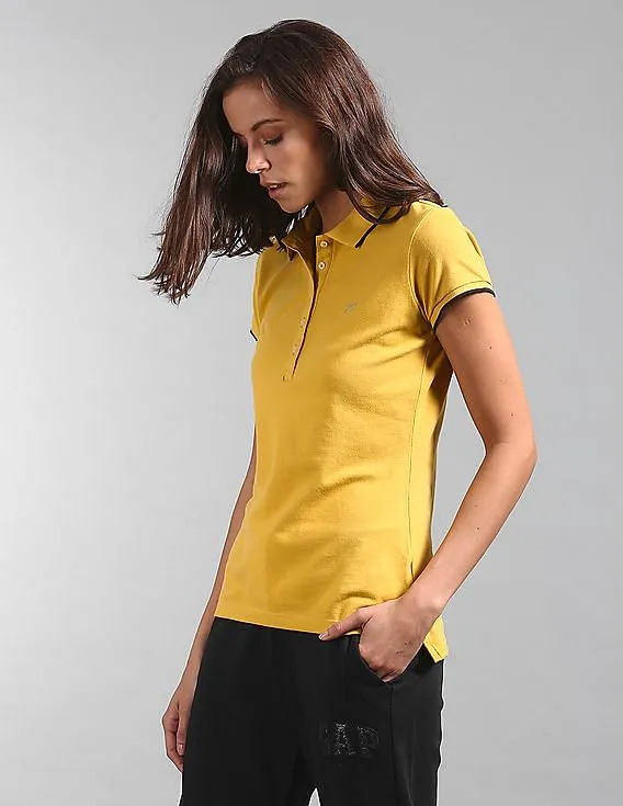 GAP Women Yellow Short Sleeve Solid Polo Shirt