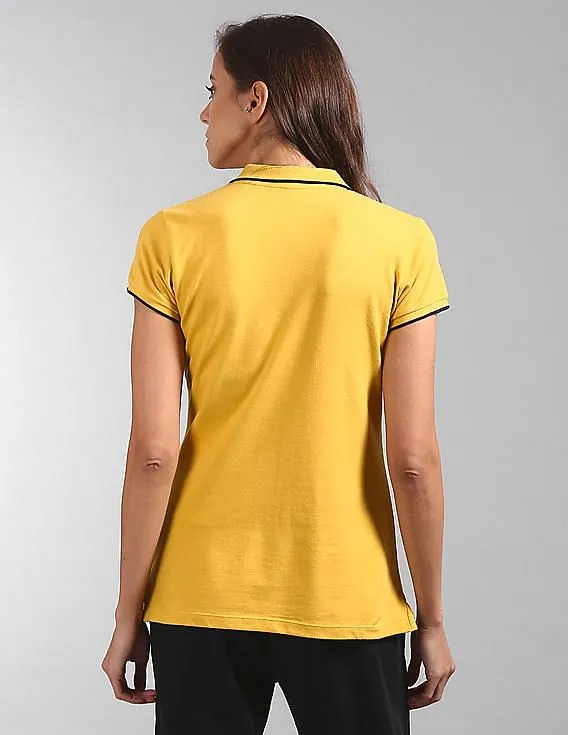 GAP Women Yellow Short Sleeve Solid Polo Shirt