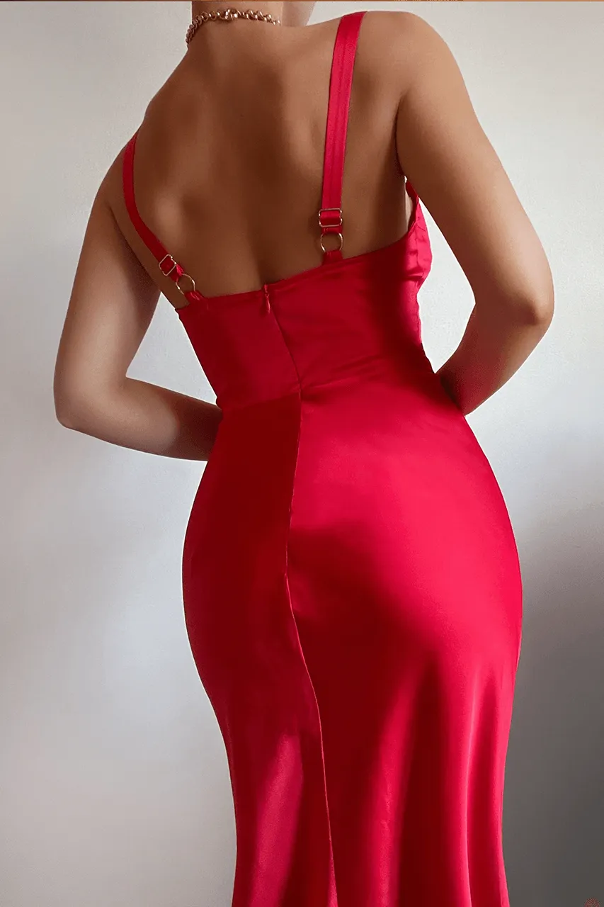 Kelsey Midi Dress - Red