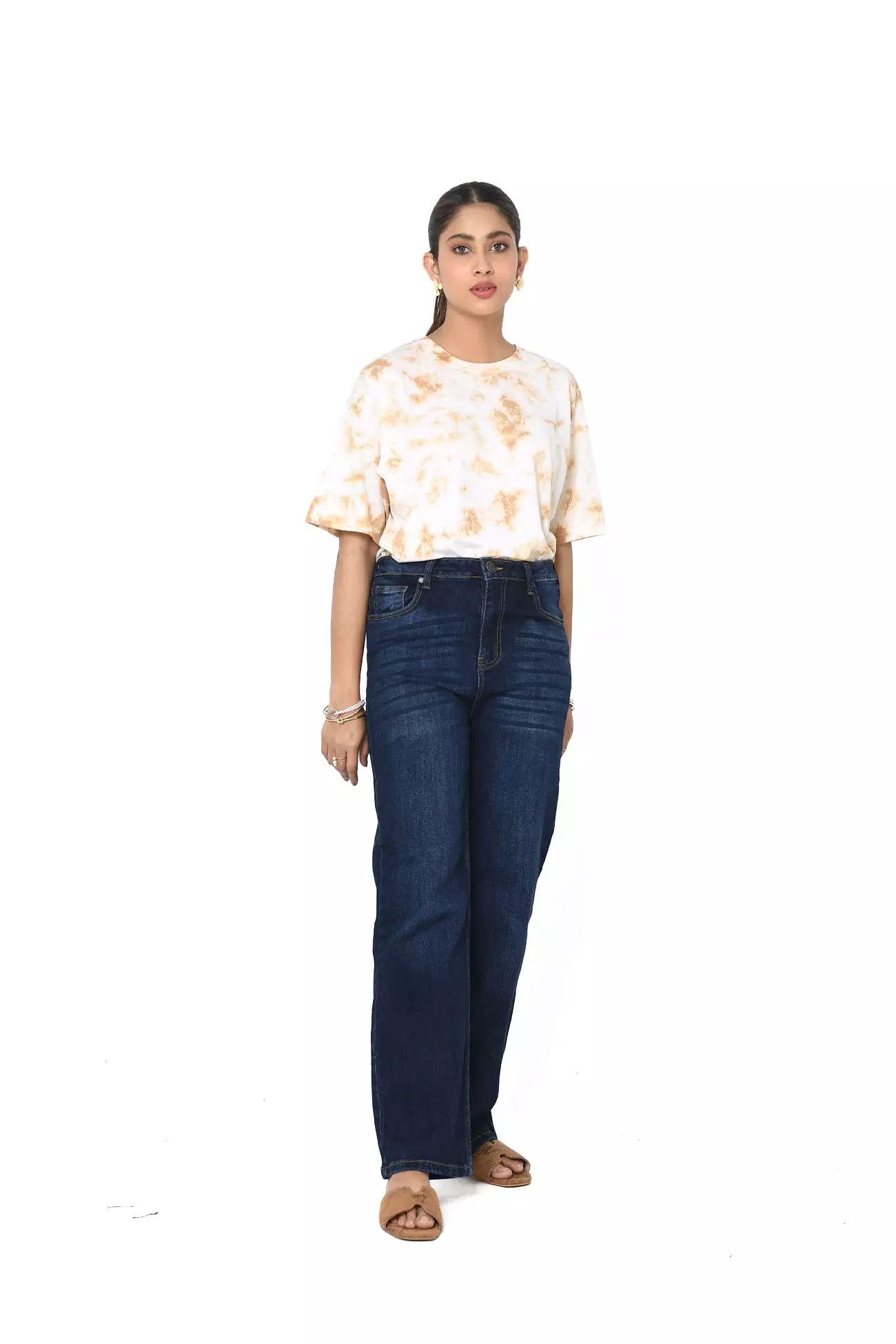 MID-RISE WIDE LEG JEANS