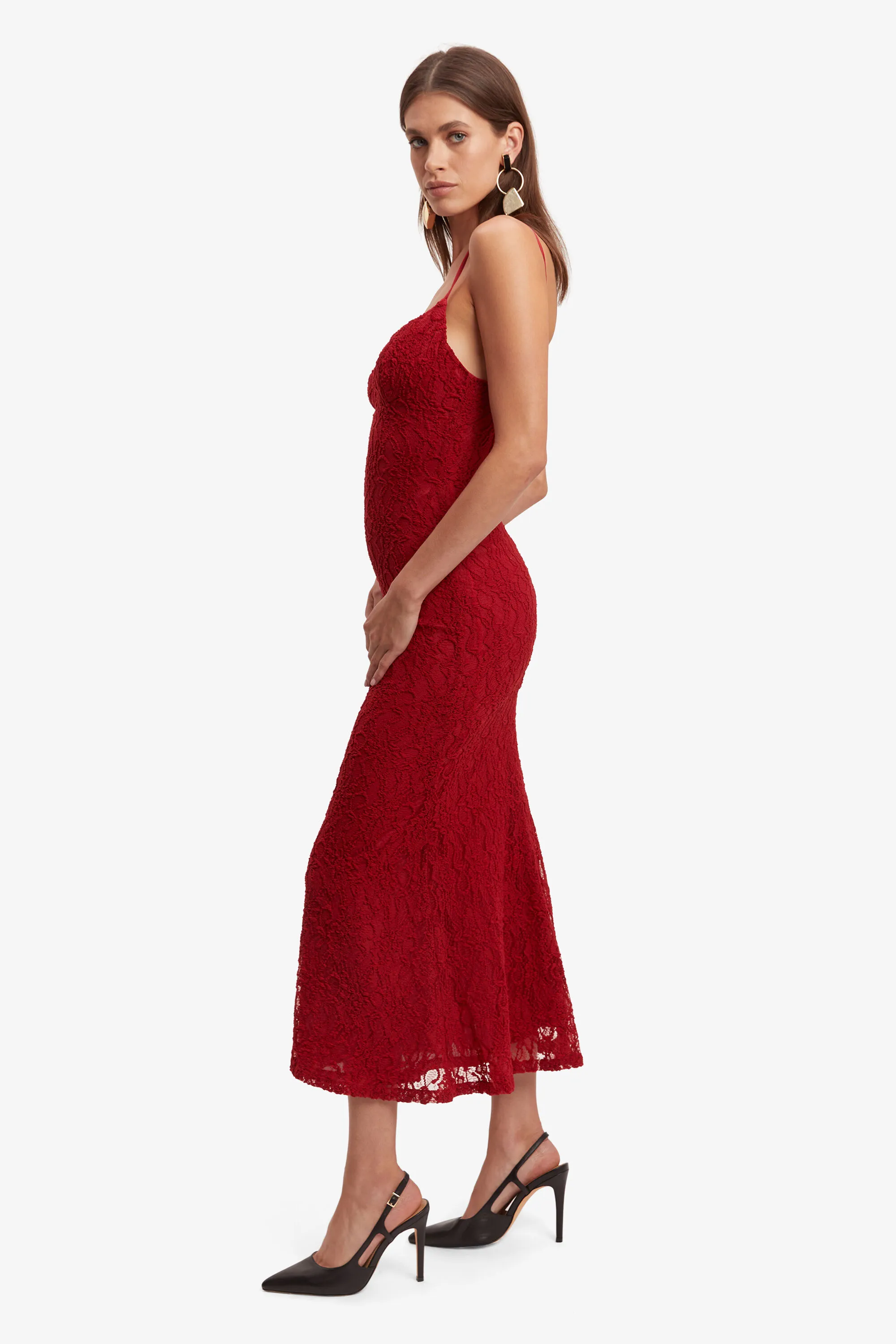 ruby lace midi dress in red