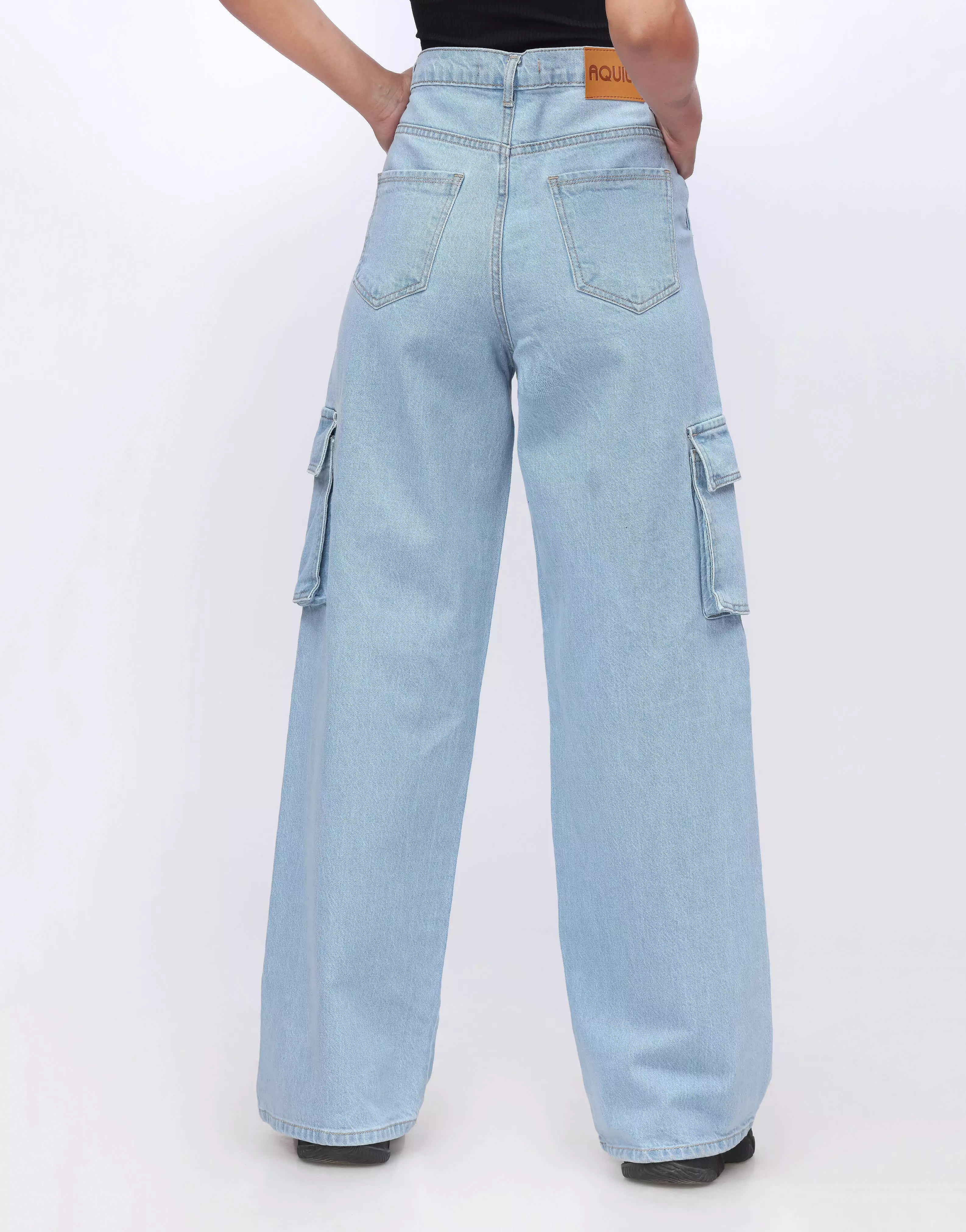 Wide Leg Cargo Jeans Light Wash